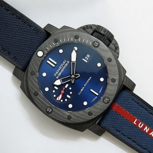 PANERAI PAM1563 Luna Rossa Submersible 42mm Ceramic