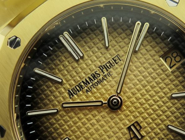 AUDERMARS PIGUET Royal Oak 39mm 16202 50th YG ZF 1:1 Best Edition - Image 9
